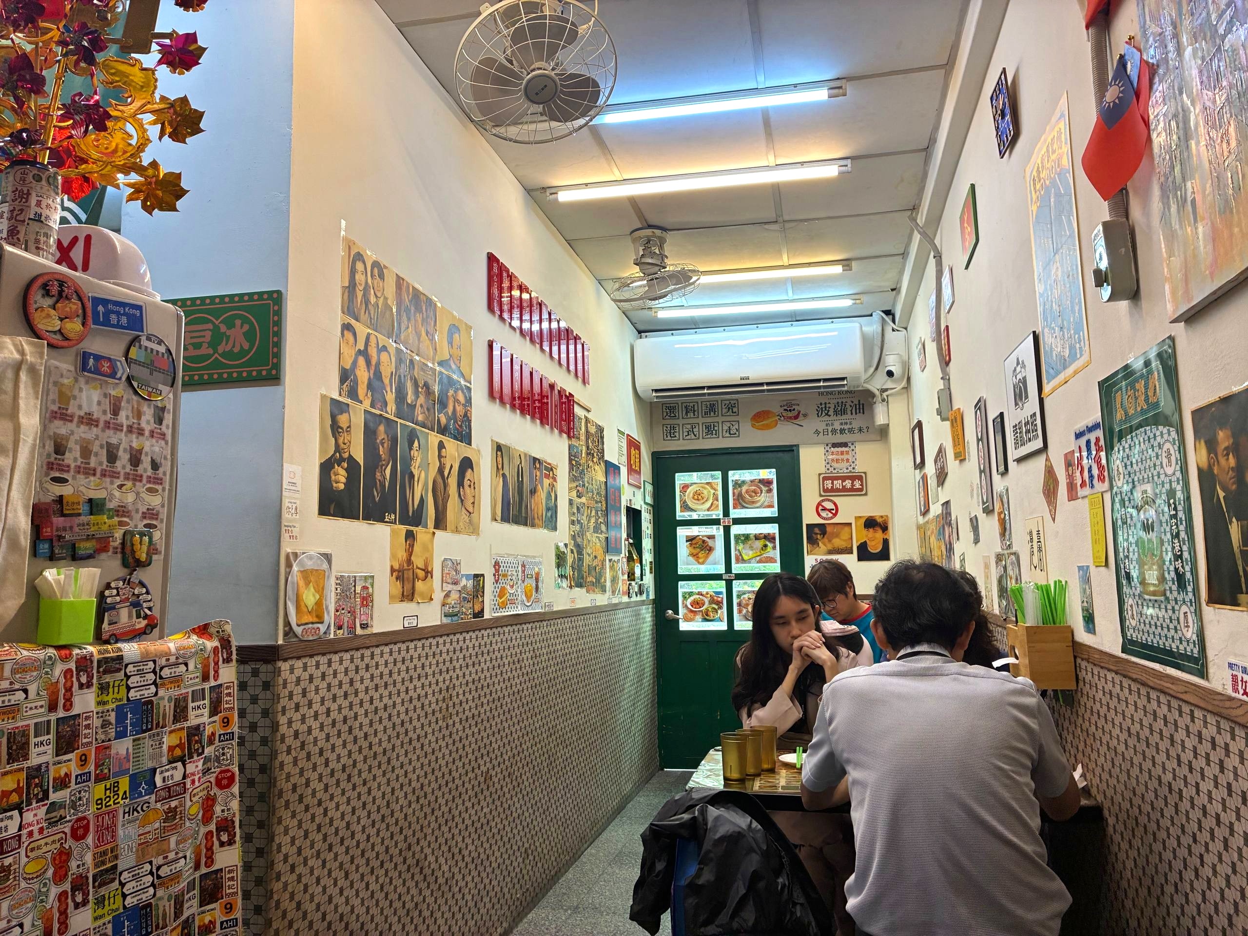 得閒飲茶店內座位