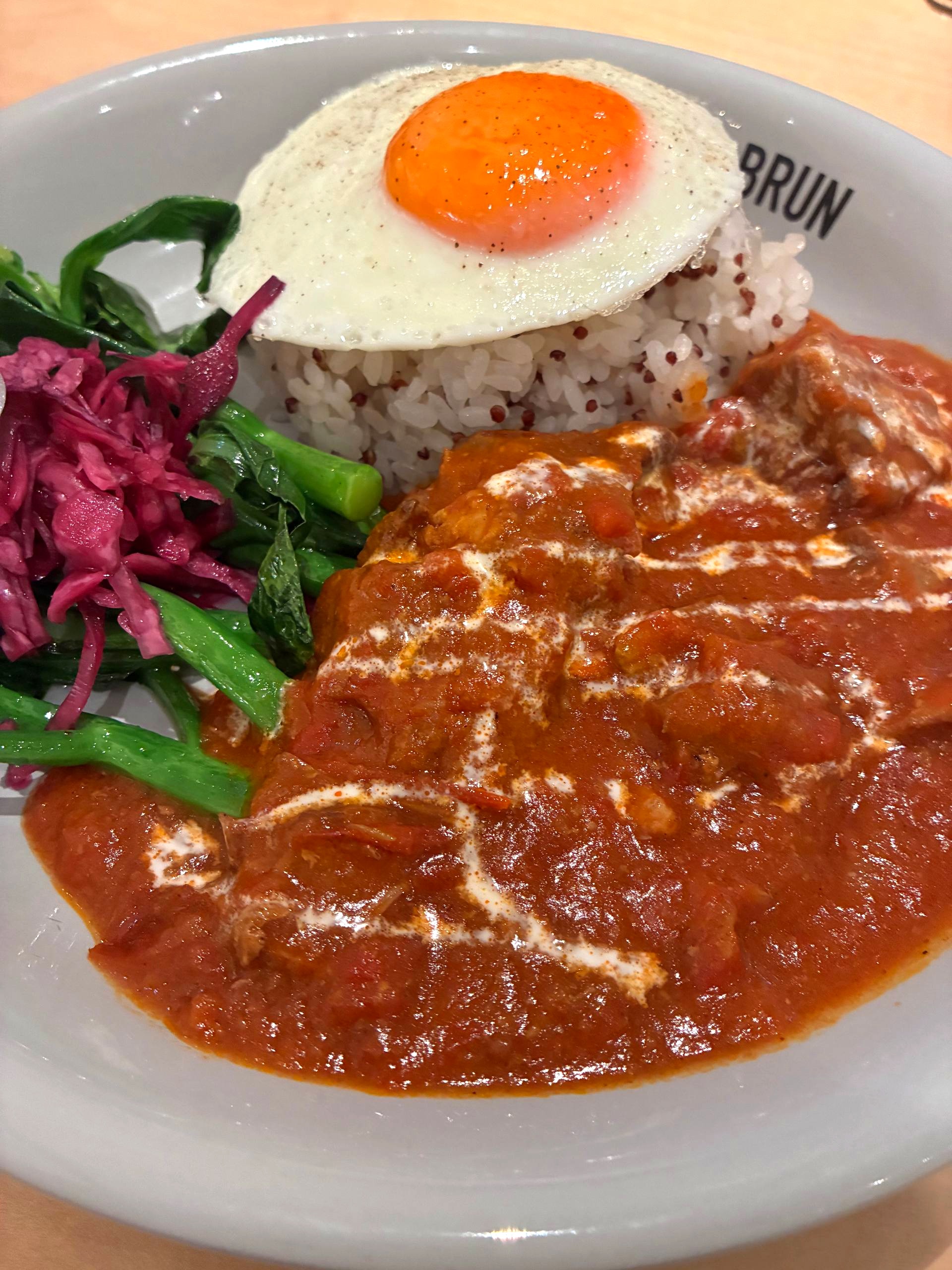 BRUN 燉豬肉藜麥飯近照
