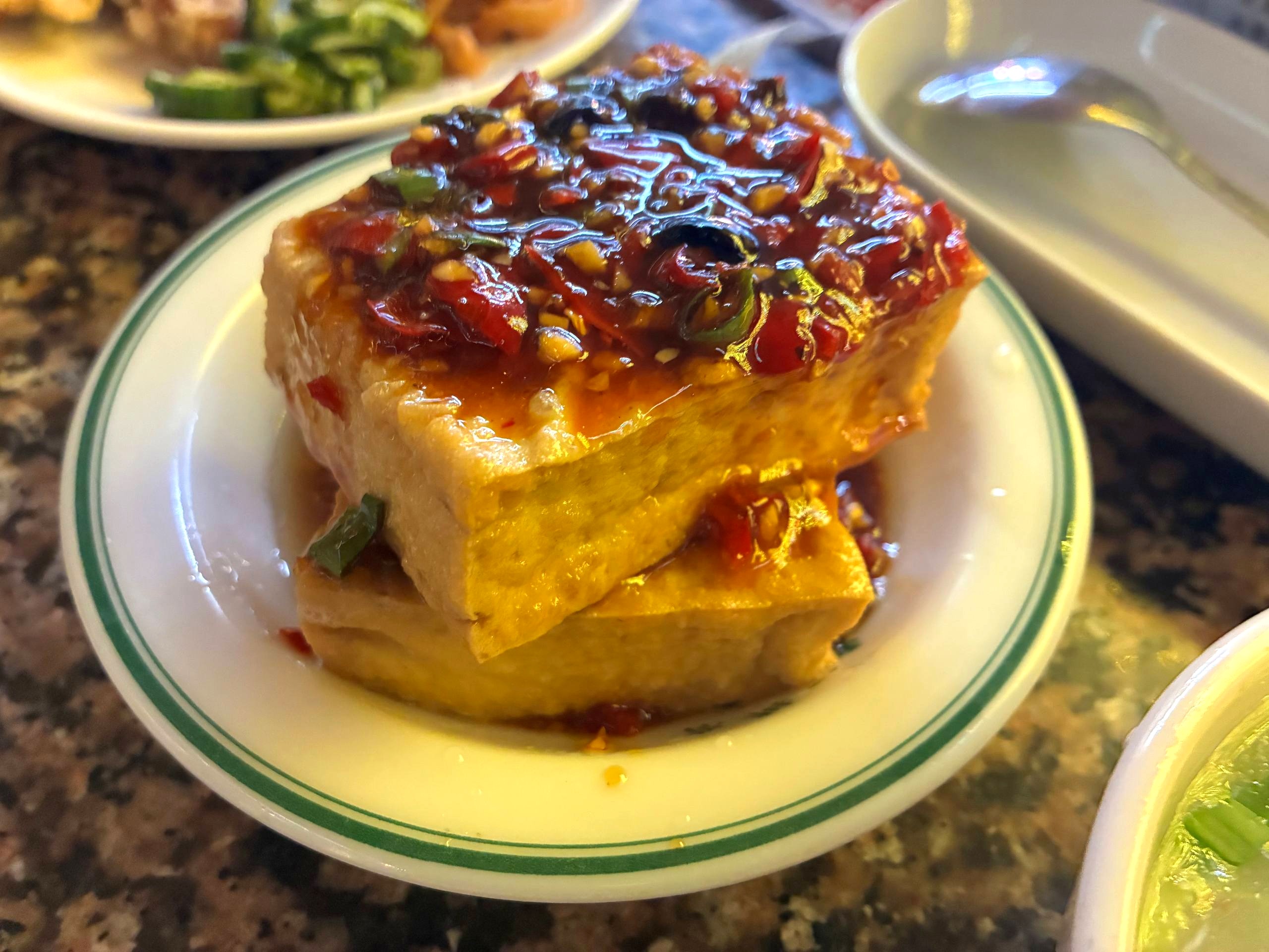 東一排骨的油豆腐